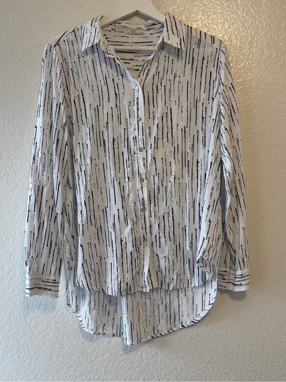 Lightweight White Button-Front Shirt with Vertical Black Dash Pattern